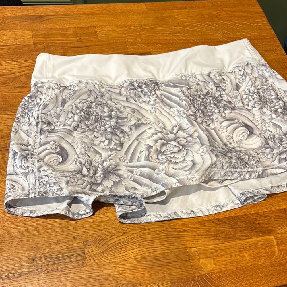 Lululemon pace rival skirt regular